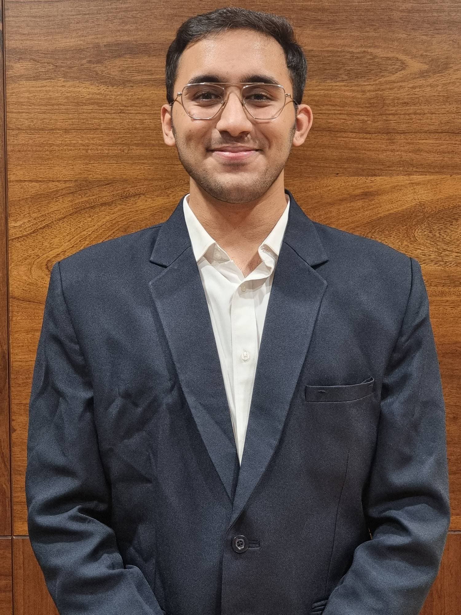 Kartik Mangesh Kashikar, Founder & Chief Executive Officer